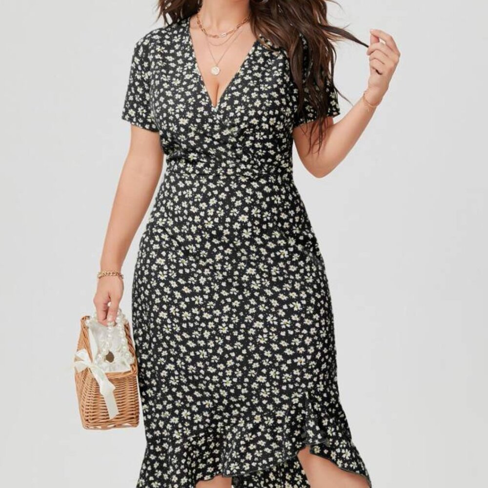 Plus Ditsy Floral Surplice Front Ruffle Hem Dress